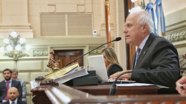 el estado de salud de lifschitz paraliza la politica santafesina
