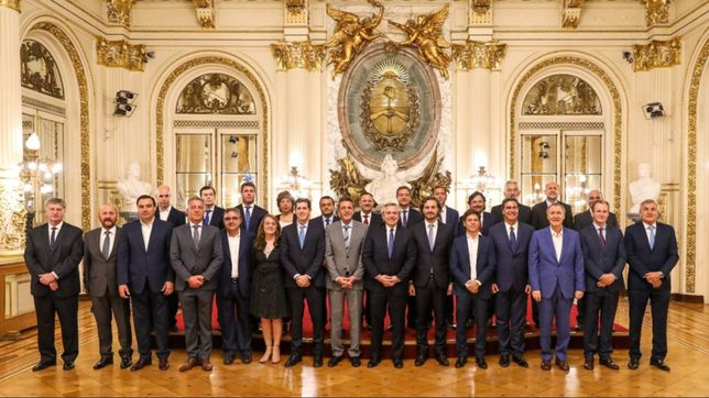 el gobierno les hace un guino a las provincias para que manejen su caja