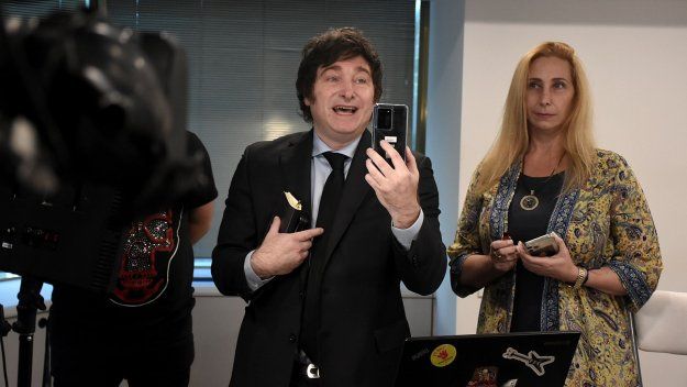Javier y Karina Milei