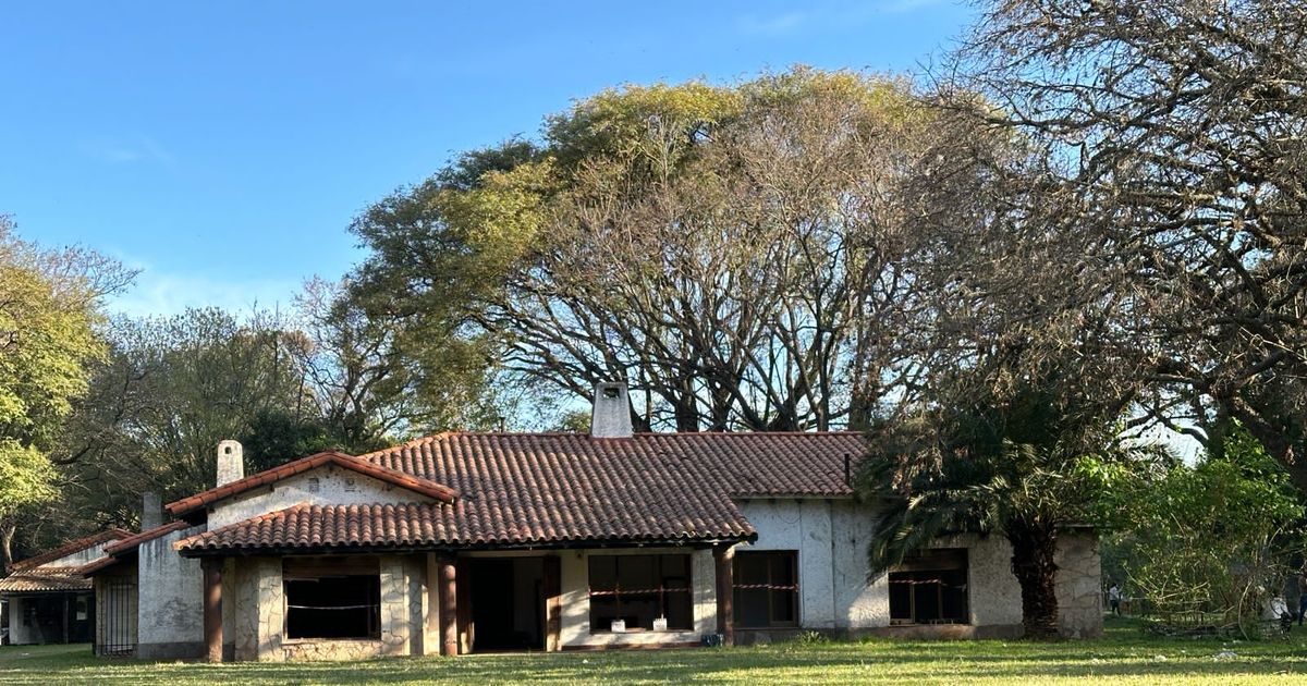 Maximiliano Pullaro anuncia obras en un excentro clandestino y encuentra otro punto de diferencia con Milei