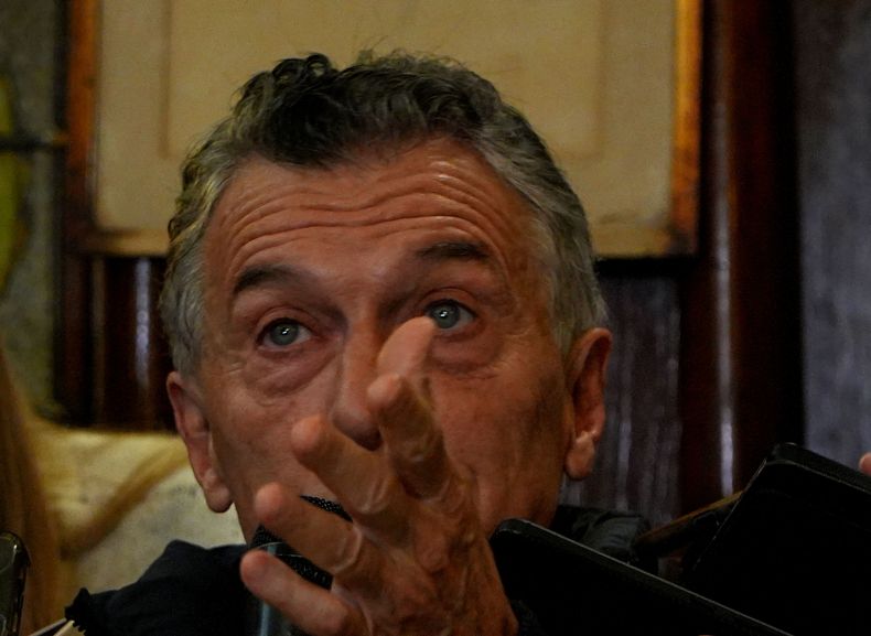 Macri denuncia fraude digital.
