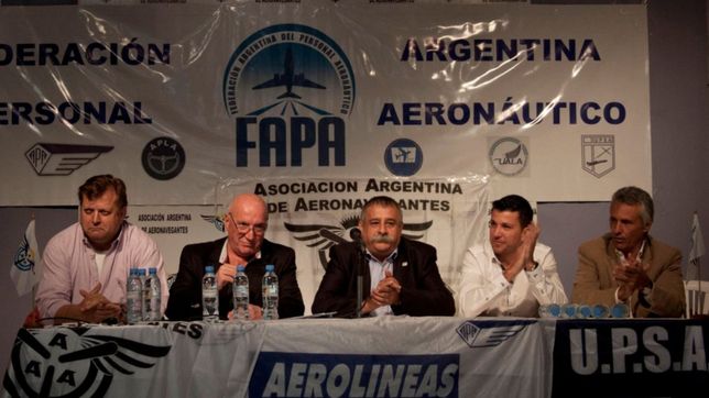 los aeronauticos plantean el primer escollo para el pacto social de fernandez