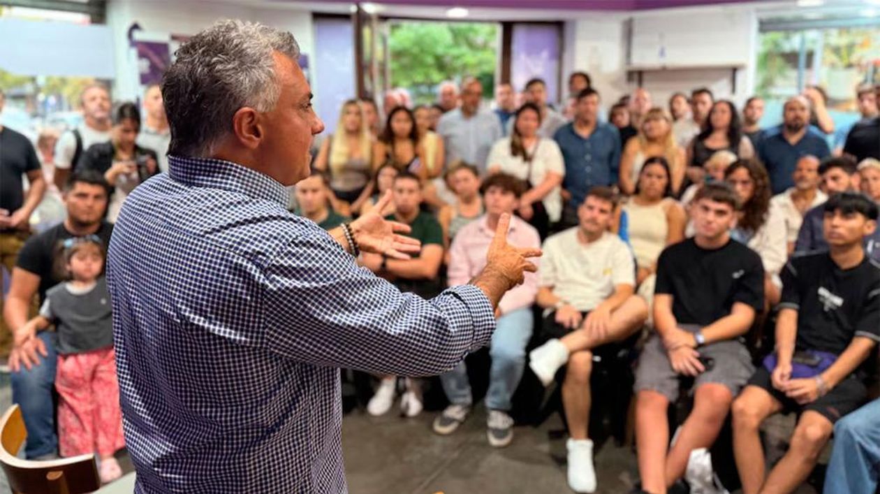 La Libertad Avanza quiere reducir de 25 a 18 años la edad mínima para ser concejal en Buenos Aires