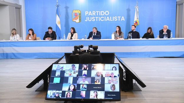 El peronismo convoca a un Congreso Nacional y pone primera para 2027. El peronismo convoca a un Congreso Nacional y pone primera para 2027.