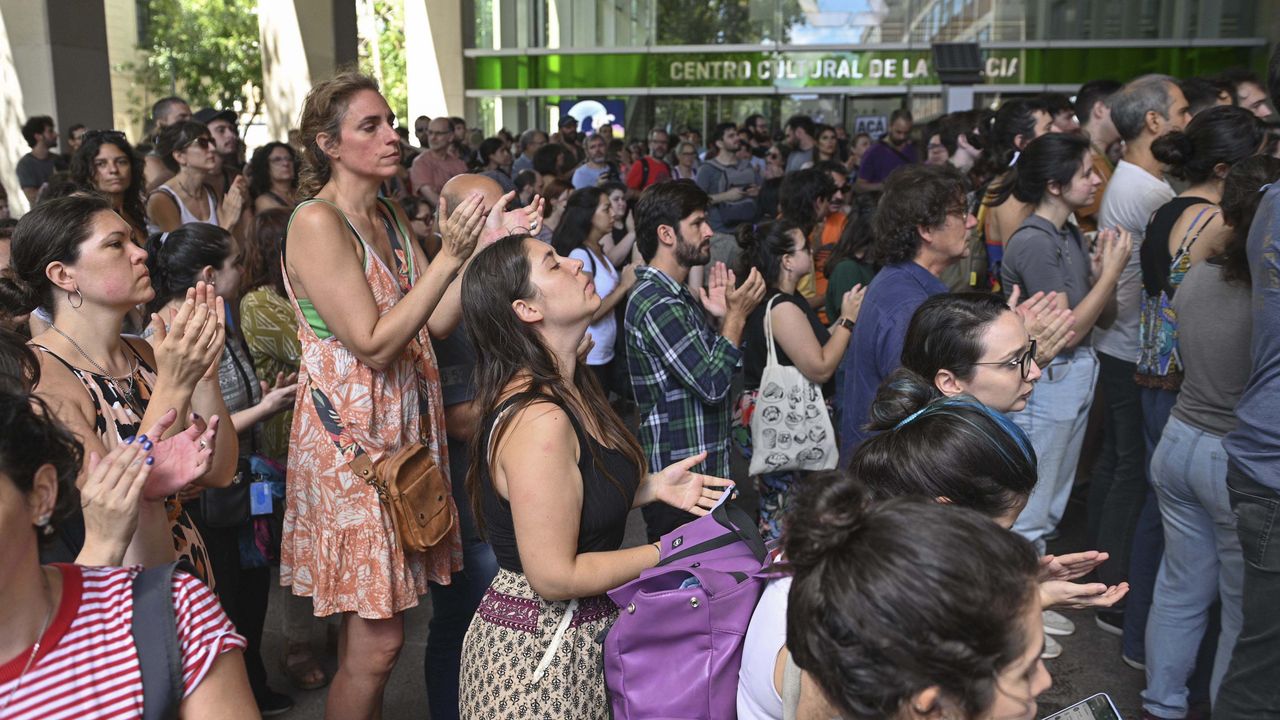 Marchas en apoyo al Conicet. (FOTO: Telam).
