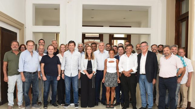 ucr: gerardo morales puso en cancha a su tropa bonaerense