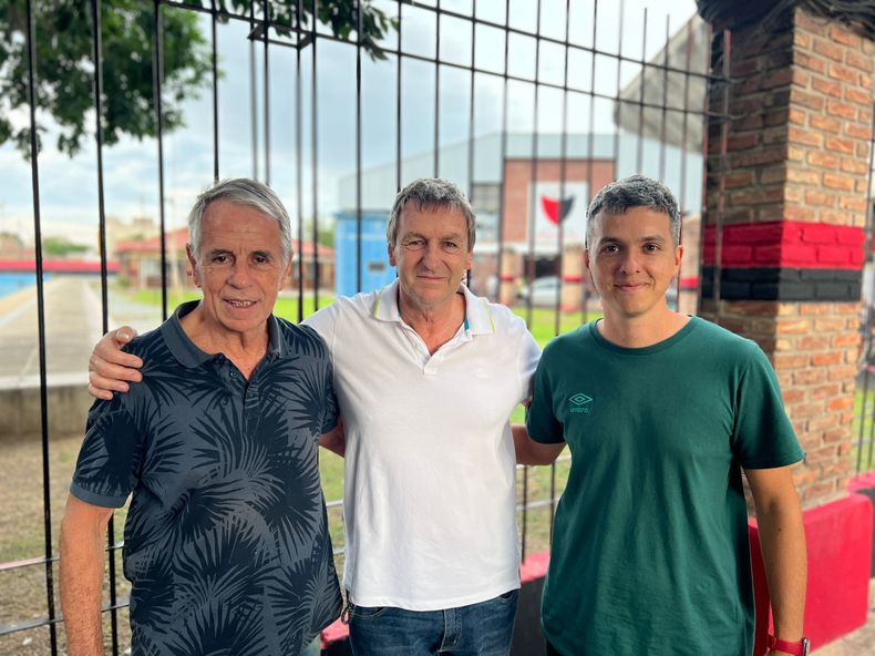 Victor Godano, nuevo presidente de Colón de Santa Fe, junto al ex mandatario Lalo Vega y José Pisarello nuevo secretario coordinador.