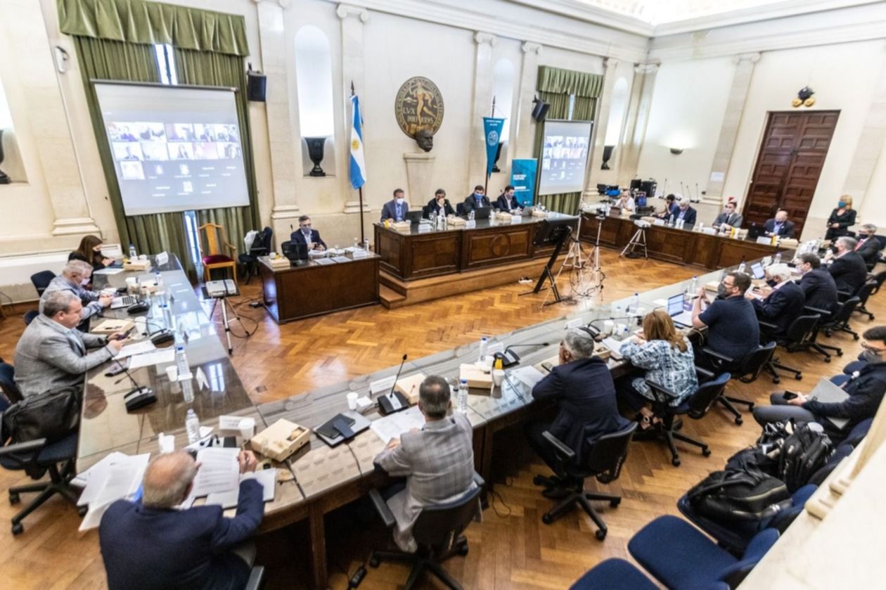 Reunión Plenaria del CIN - Reunión de rectores del CIN en Santa Fe Rectores en reunión del CIN