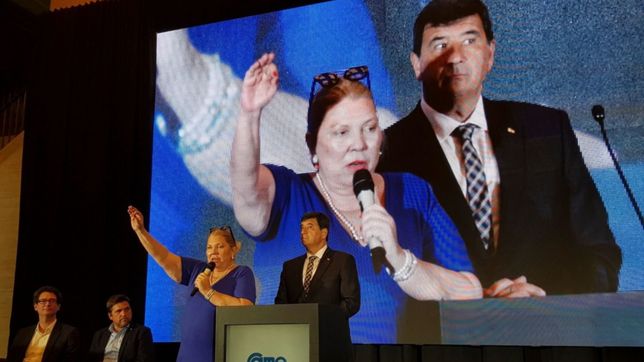 la d?elia de macri: carrio metio a todos en la lista negra de la conspiracion