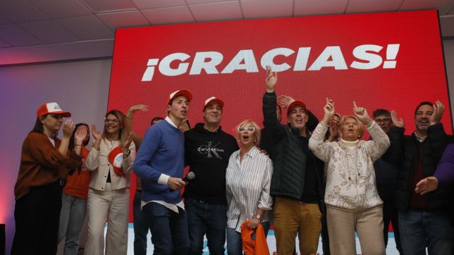 Maximiliano Abad festeja con Nuevos Aires.