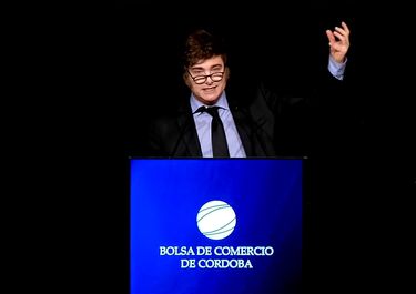 Javier Milei celebra la baja de la pobreza