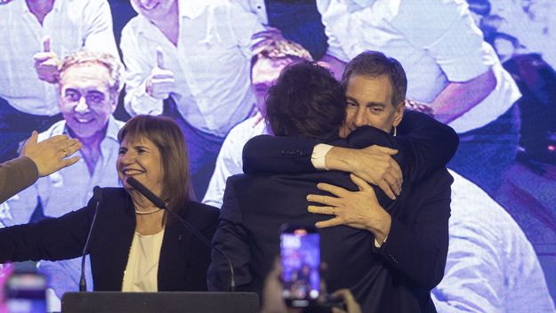 Javier Milei y diego Santilli