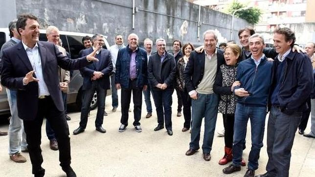 la estrategia de massa y sus 18 apostoles bonaerenses