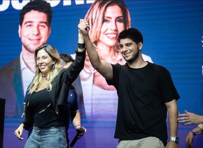 Agustín Pellegrini junto a Romina Diez: el diputado podría ser candidato en Rosario.
