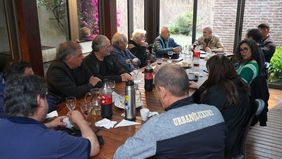 Gremios de Córdoba presionan a Martín Llaryora para que enfrente a Javier Milei
