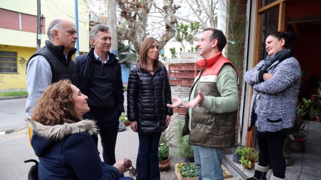 antes de ir a mar del plata, macri paso por lanus para apoyar a grindetti