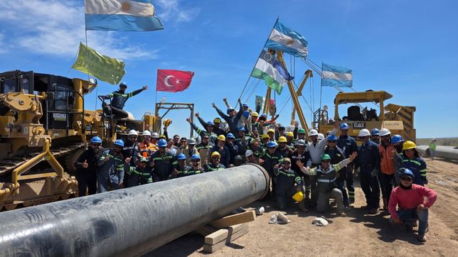 Las tuberías del oleoducto VMOS ya están listas y a la espera de los tanques de almacenamiento y el puerto.