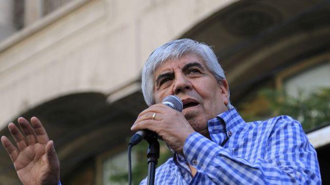 moyano considero que es un error que la cgt no pida un bono de fin de ano