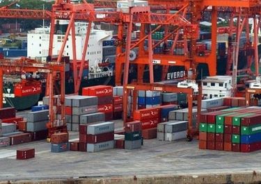 Sin dólares, las pymes apuntan al Central y piden un salvavidas a Kulfas