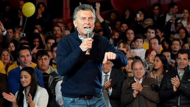 macri llega a cordoba con numeros a favor, pero en medio de una rebelion radical