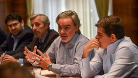 El termómetro de la crisis: cayó la venta de nafta por sexto mes consecutivo