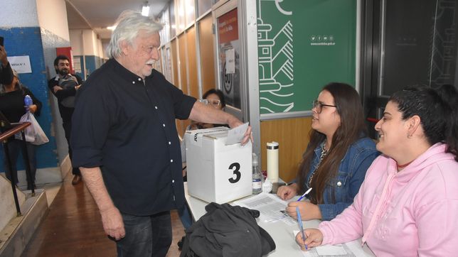 Rubén Daniele logró un nuevo mandato en el Suoem y va por su cuarta década en el poder.