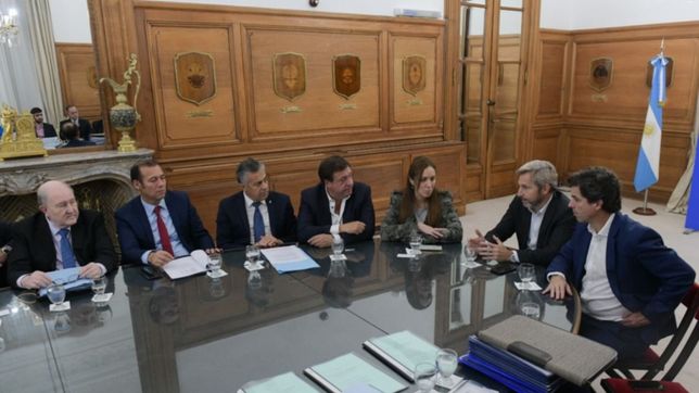 siguio el road show de los 10 puntos con urtubey, weretilneck y gutierrez