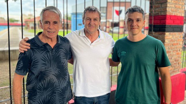 Victor Godano, nuevo presidente de Colón de Santa Fe, junto al ex mandatario Lalo Vega y José Pisarello nuevo secretario coordinador.