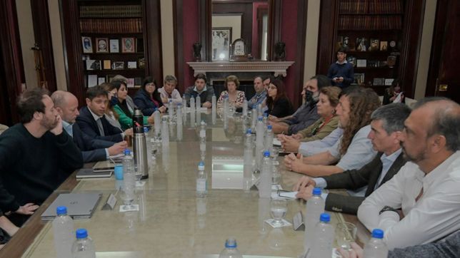 gremios presionan a kicillof para que reabra paritarias y fustigan a la nacion