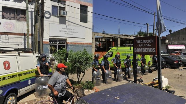 el 45% de los detenidos en comisarias esta alojado en dependencias clausuradas