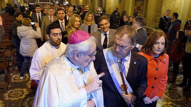 vigilia de candidatos y un elector: el papa define quien manda en cordoba