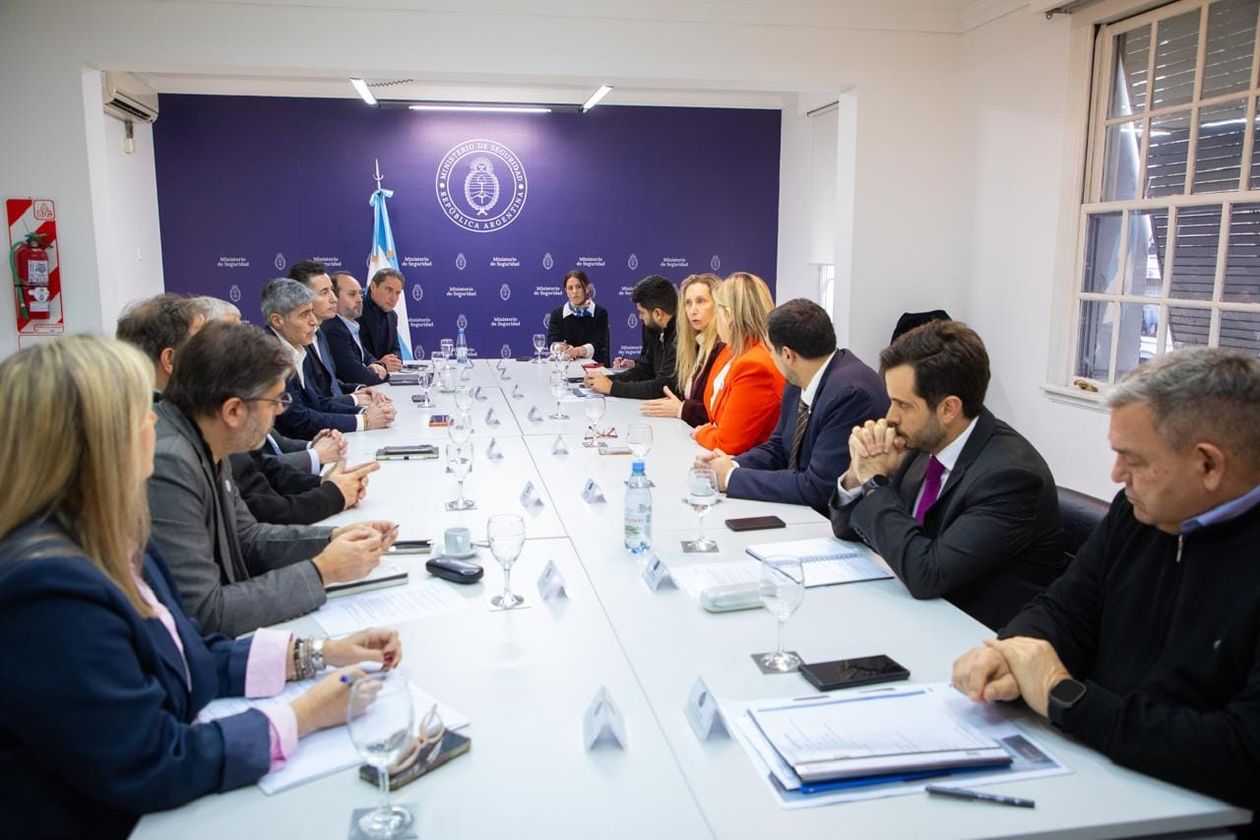 Karina Milei encabezó la primera reunión operativa por la visita de León XIV