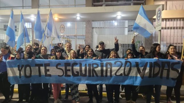 intendentes activan la maquinaria para bancar a cfk en el territorio