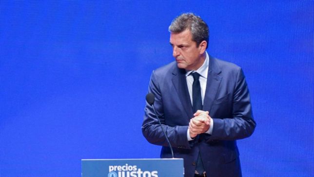 resignado, massa patea sus proyectos y le toma el tiempo a la oposicion