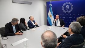 Referentes del Círculo Rojo de la hidrovía se reunieron con el director ejecutivo de la ANPyN, Iñaki Arreseygor