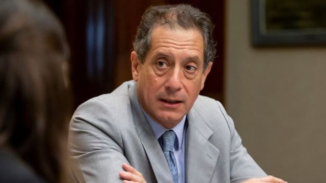 kulfas, el bcra y los bancos afinan medidas para garantizar salarios