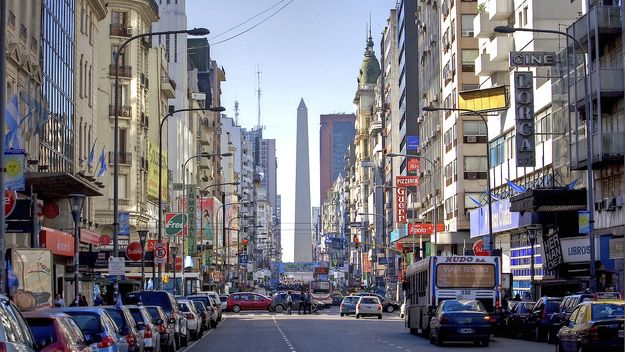 El escenario político se mueve en la Ciudad de Buenos Aires y nuevos y viejos jugadores buscan su lugar bajo el sol.&nbsp; 