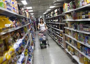 La inflación de julio rondaría el 7%, pero en agosto podría llegar a dos dígitos