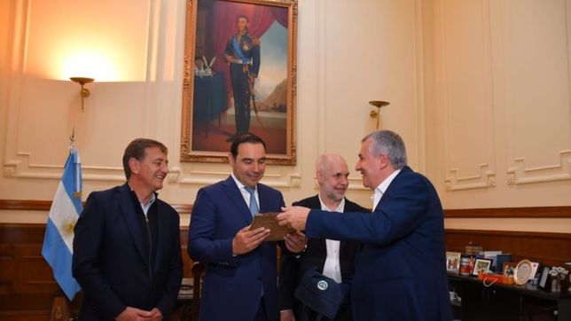 la unidad sirve: larreta le canto retruco a macri con una foto con la ucr