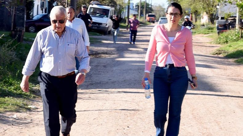 José Lauritto junto a la candidata a diputada Marianela Marclay.