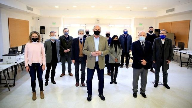 perotti suma encuentros con aliados y opositores para recuperar terreno politico