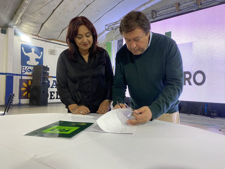 Alberto Weretilneck bajó línea en la sede del gremio legislativo de Viedma, la capital de Río Negro.