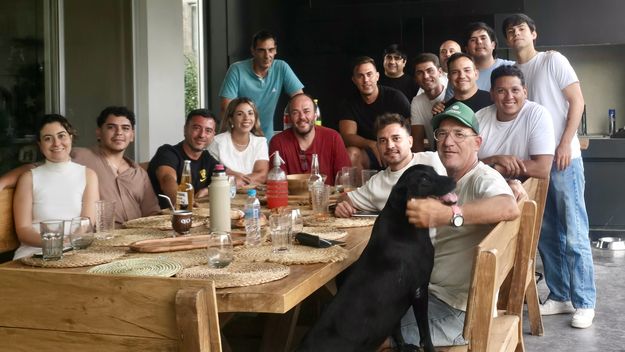 Rodrigo de Loredo junto a su tropa digital