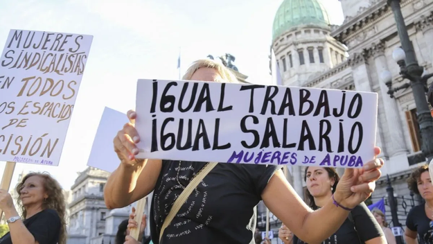 Una mayor igualdad de género en el mercado laboral, amplía derechos para las mujeres y fortalece a la sociedad.