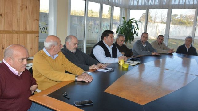 en crisis economica, renuncia el gabinete de secretarios en distrito cambiemos