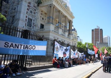 El gobierno de Axel Kicillof sufre cada vez más presión de los gremios&nbsp;