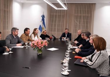 Macri reactiva la “última mesa” y se acerca a la UCR hasta que vote Mendoza