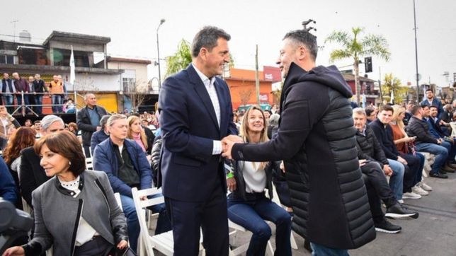 con elogios, intendentes presionan a massa para que juegue con los fernandez