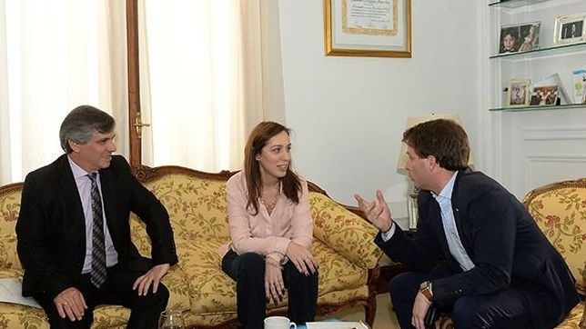 cuestionan a britos por acercarse a vidal, pero votar en contra de cambiemos