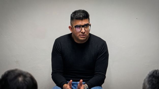 Santa Cruz: Jairo Guzmán busca capitalizar el fallo que restableció la vigencia de la Ley de Glaciares. Santa Cruz: Jairo Guzmán busca capitalizar el fallo que restableció la vigencia de la Ley de Glaciares.